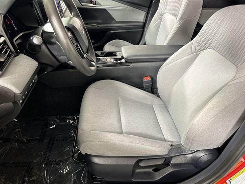 Used 2025 Toyota Camry LE image 21