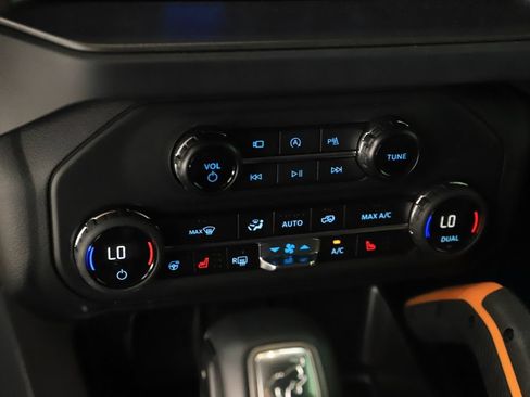 Used 2024 Ford Bronco Badlands AWD/4WD image 22