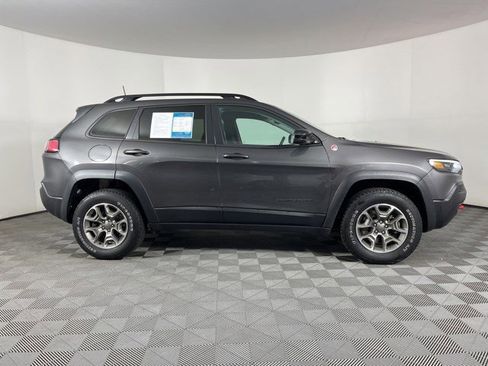 Used 2022 Jeep Cherokee Trailhawk w/ Comfort/Convenience Group image 8