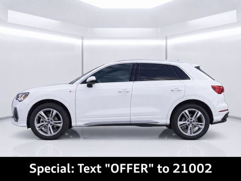 Used 2022 Audi Q3 2.0T Premium Plus AWD/4WD image 2