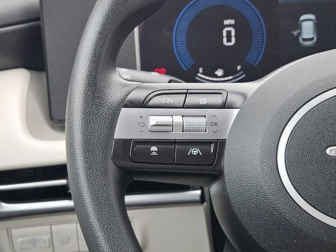 Used 2025 Hyundai Tucson SEL FWD image 25