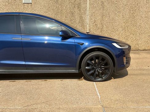 Used 2021 Tesla Model X AWD/4WD image 12