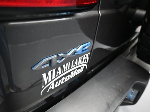 Used 2024 Jeep Wrangler Unlimited AWD/4WD image 42