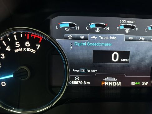 Used 2020 Ford F150 Platinum w/ Equipment Group 701A Luxury image 27