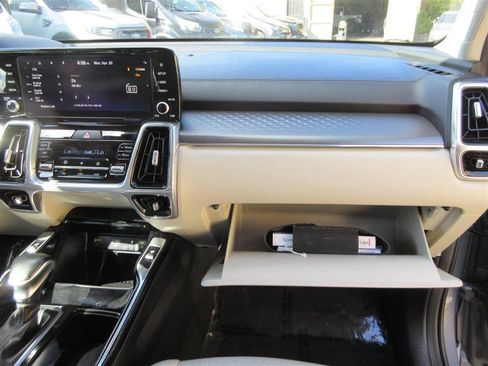 Used 2023 Kia Sorento SX AWD/4WD image 33