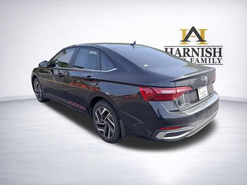 Used 2023 Volkswagen Jetta SEL FWD image 5