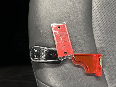 Used 2019 Buick Enclave Premium image 36