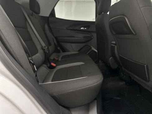 Used 2024 Chevrolet TrailBlazer LT w/ Convenience Package AWD/4WD image 19