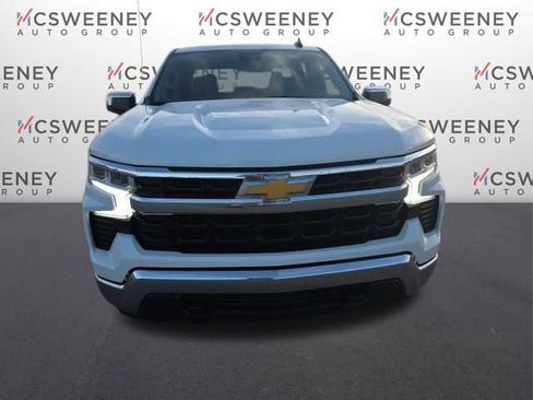 Used 2024 Chevrolet Silverado 1500 LT image 2