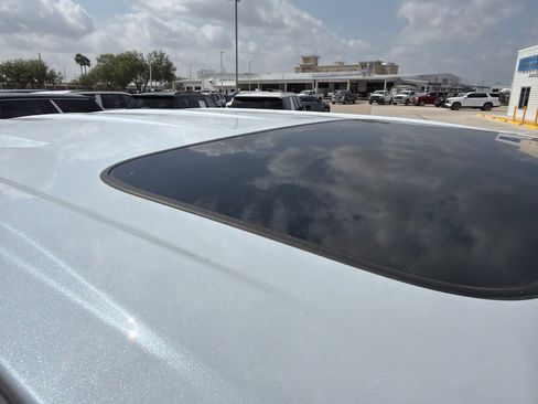 Used 2026 GMC Sierra 1500 Denali AWD/4WD image 8