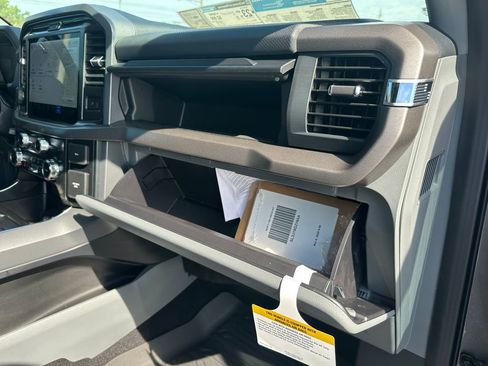 New 2025 Ford F150 XLT w/ Equipment Group 303A High image 40