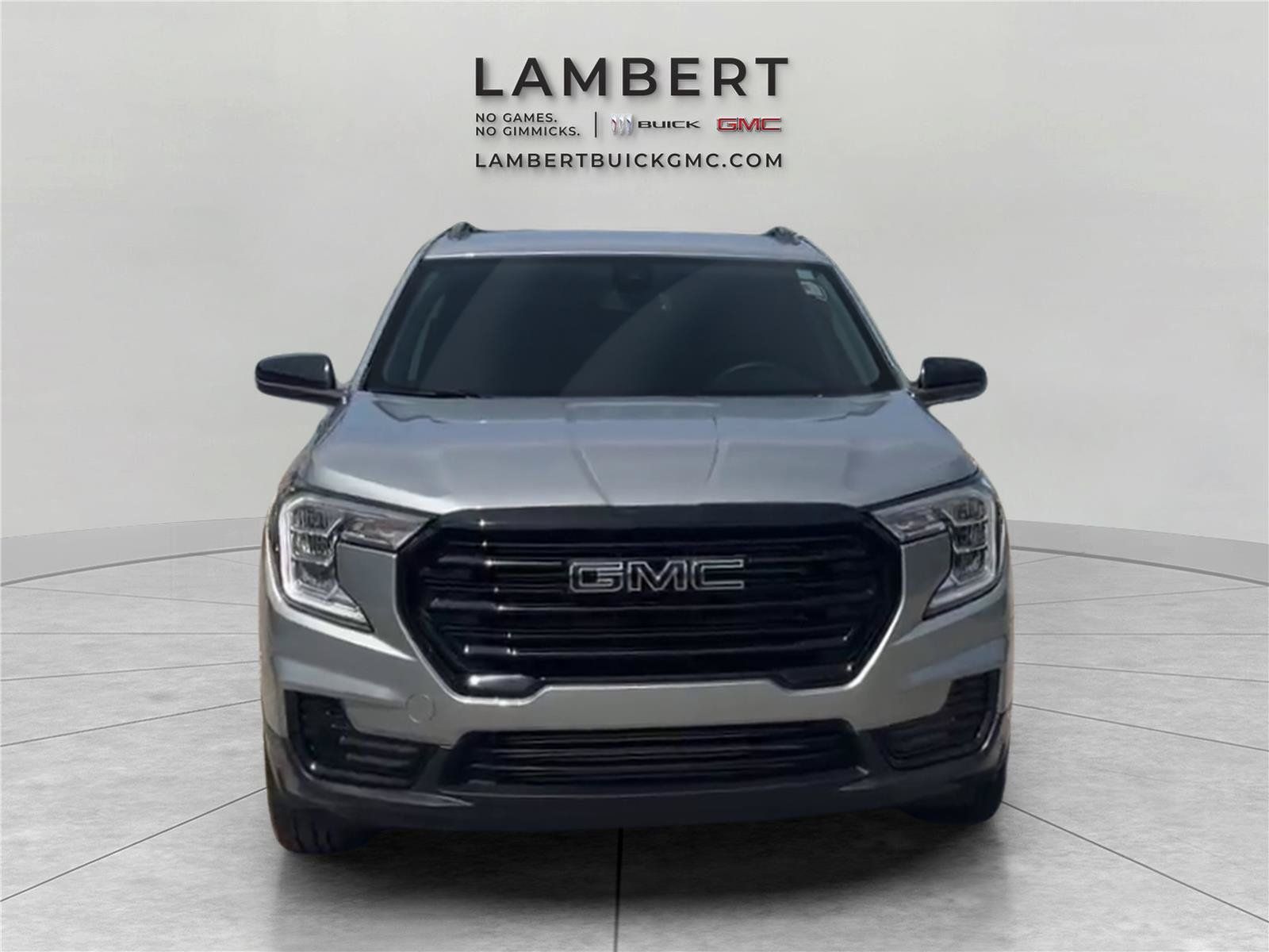 Used 2024 GMC Terrain SLE w/ Driver Convenience Package FWD image 8