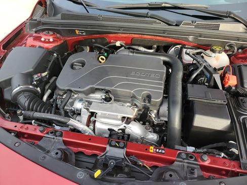 Used 2021 Chevrolet Malibu LT image 35