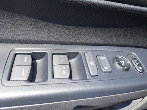 Used 2025 Honda CR-V Sport image 23