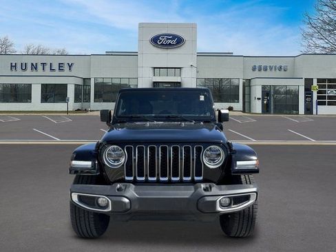 Used 2021 Jeep Wrangler Unlimited Sahara w/ Cold Weather Group AWD/4WD image 2
