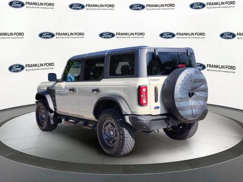 Certified 2022 Ford Bronco Everglades AWD/4WD image 3