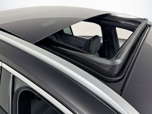 New 2026 Mercedes-Benz GLC 300 4MATIC image 21