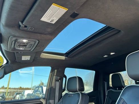 Used 2022 GMC Sierra 1500 AT4X image 38