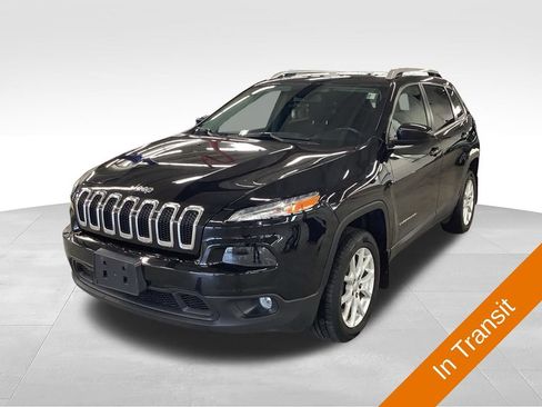 Used 2017 Jeep Cherokee Latitude AWD/4WD image 1
