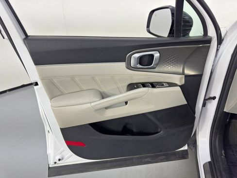 Used 2022 Kia Sorento SX image 41