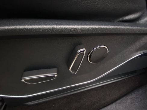 Used 2021 Ford F150 Lariat w/ Equipment Group 502A High image 12