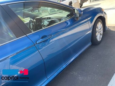 Used 2019 Toyota Camry LE FWD image 12