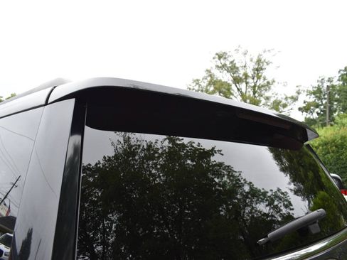 Used 2020 Ford Expedition XLT w/ Equipment Group 202A AWD/4WD image 35