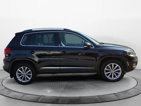Used 2017 Volkswagen Tiguan Wolfsburg Edition AWD/4WD image 6