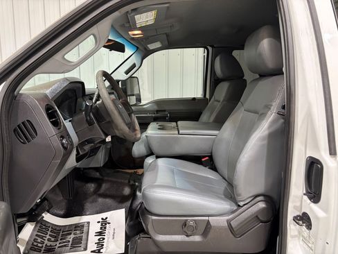 Used 2015 Ford F250 XL w/ Power Equipment Group image 11