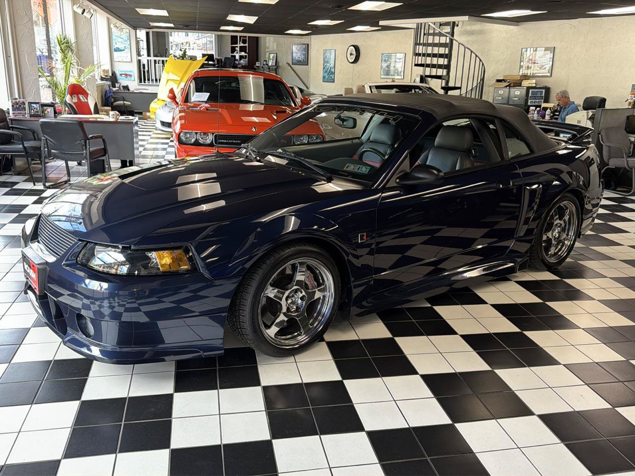 Used 2001 Ford Mustang GT RWD image 5