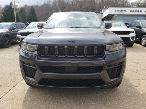 New 2026 Jeep Grand Cherokee L 4WD image 9