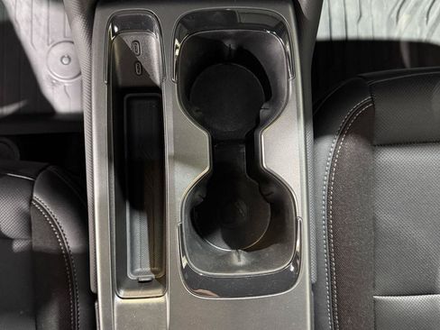 Used 2025 Chevrolet Equinox EV RS FWD image 35