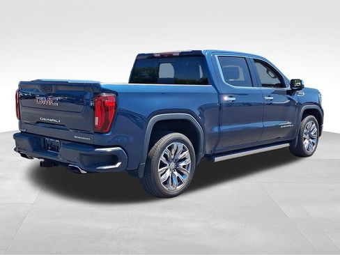 Used 2022 GMC Sierra 1500 Denali w/ Denali Reserve Package AWD/4WD image 6