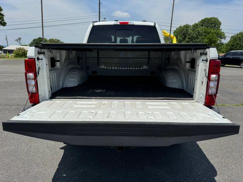 Used 2022 Ford F250 Lariat w/ Lariat Value Package AWD/4WD image 18