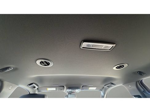 New 2026 Chevrolet Suburban LT w/ Comfort Package AWD/4WD image 29