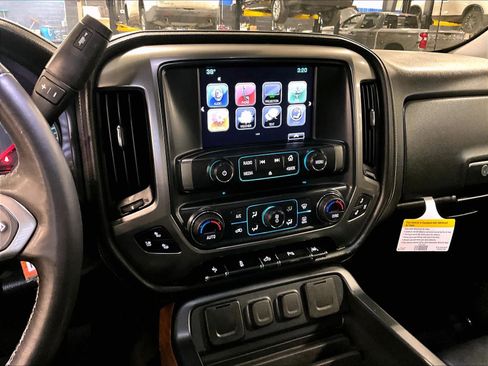 Used 2018 Chevrolet Silverado 1500 LTZ w/ Sport Package image 18