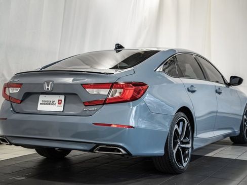 Used 2021 Honda Accord Sport image 3