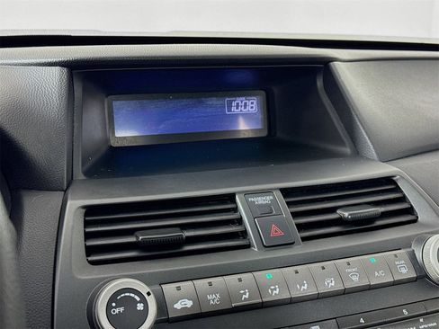 Used 2010 Honda Accord LX-P image 11