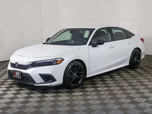 Used 2022 Honda Civic Sport image 5