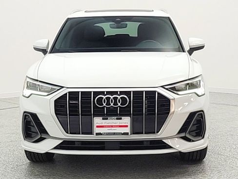 Used 2022 Audi Q3 2.0T Premium Plus image 2