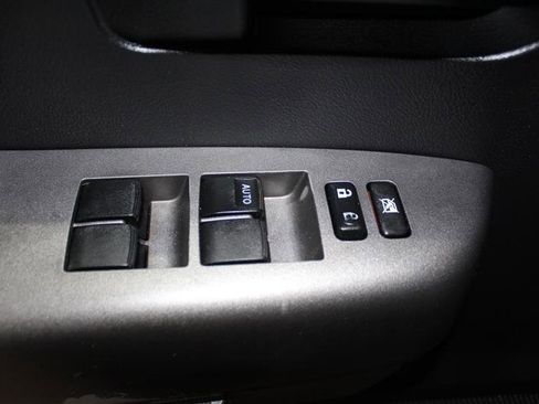 Used 2012 Toyota Tundra 2WD CrewMax w/ SR5 Pkg image 24