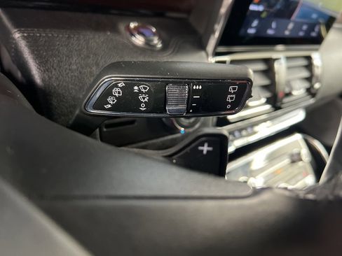 Used 2020 Lincoln Navigator L Reserve w/ Equipment Group 208A Reserve image 23