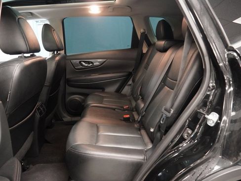 Used 2016 Nissan Rogue SL w/ SL Premium Package image 27