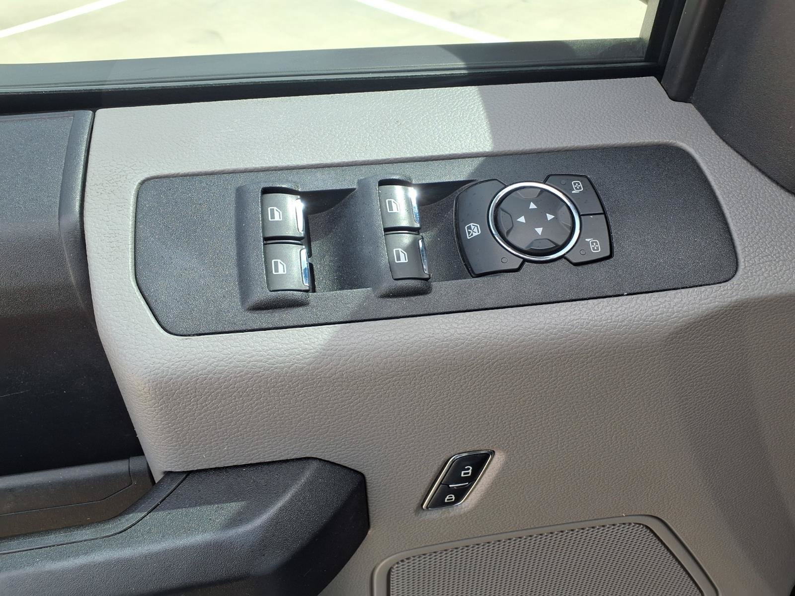 Used 2017 Ford F350 XL w/ STX Appearance Package AWD/4WD image 15