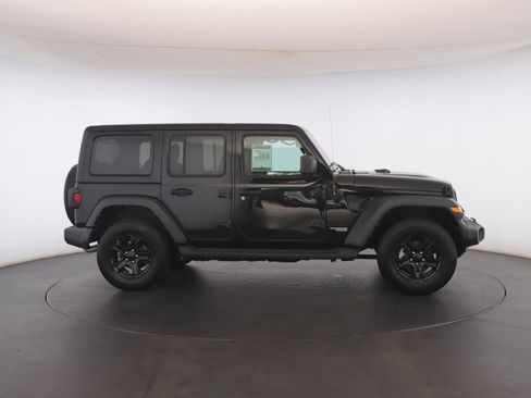 Used 2021 Jeep Wrangler Unlimited Sport AWD/4WD image 19