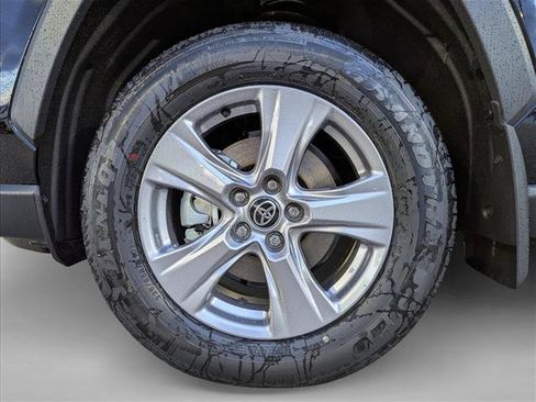 Used 2025 Toyota RAV4 XLE w/ Convenience Package FWD image 10