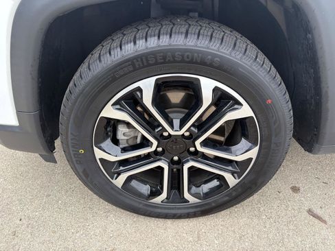 Used 2023 Jeep Compass Limited AWD/4WD image 23