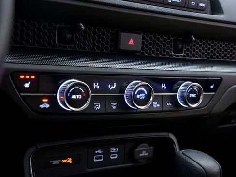 Certified 2023 Honda CR-V EX image 25