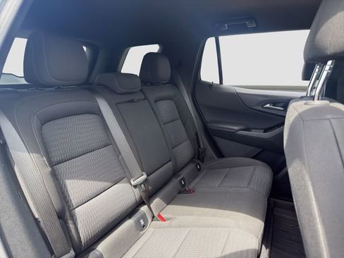 Used 2025 Chevrolet Equinox LT FWD image 18