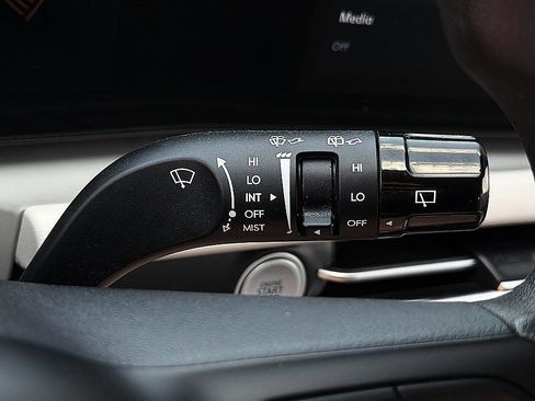 Certified 2025 Hyundai Tucson SEL image 18